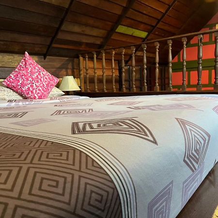Tamarind Guesthouse พระนครศรีอยุธยา ภายนอก รูปภาพ