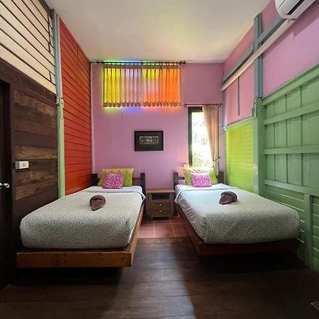 Tamarind Guesthouse พระนครศรีอยุธยา ภายนอก รูปภาพ