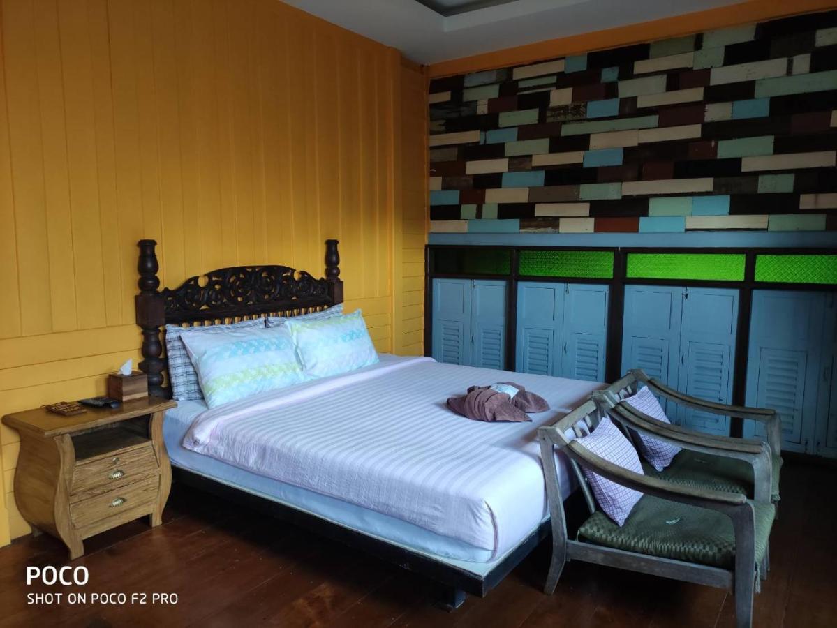 Tamarind Guesthouse พระนครศรีอยุธยา ภายนอก รูปภาพ