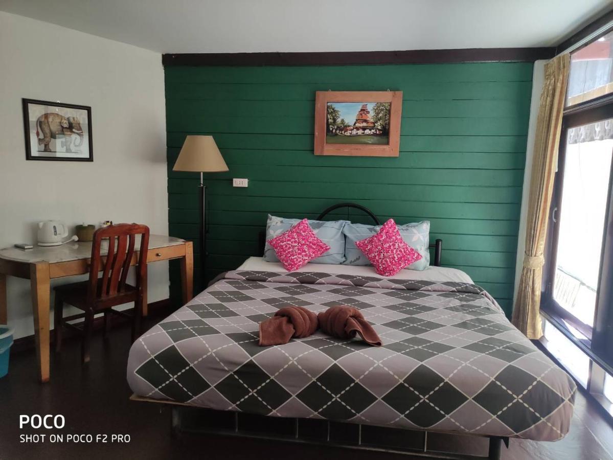 Tamarind Guesthouse พระนครศรีอยุธยา ภายนอก รูปภาพ